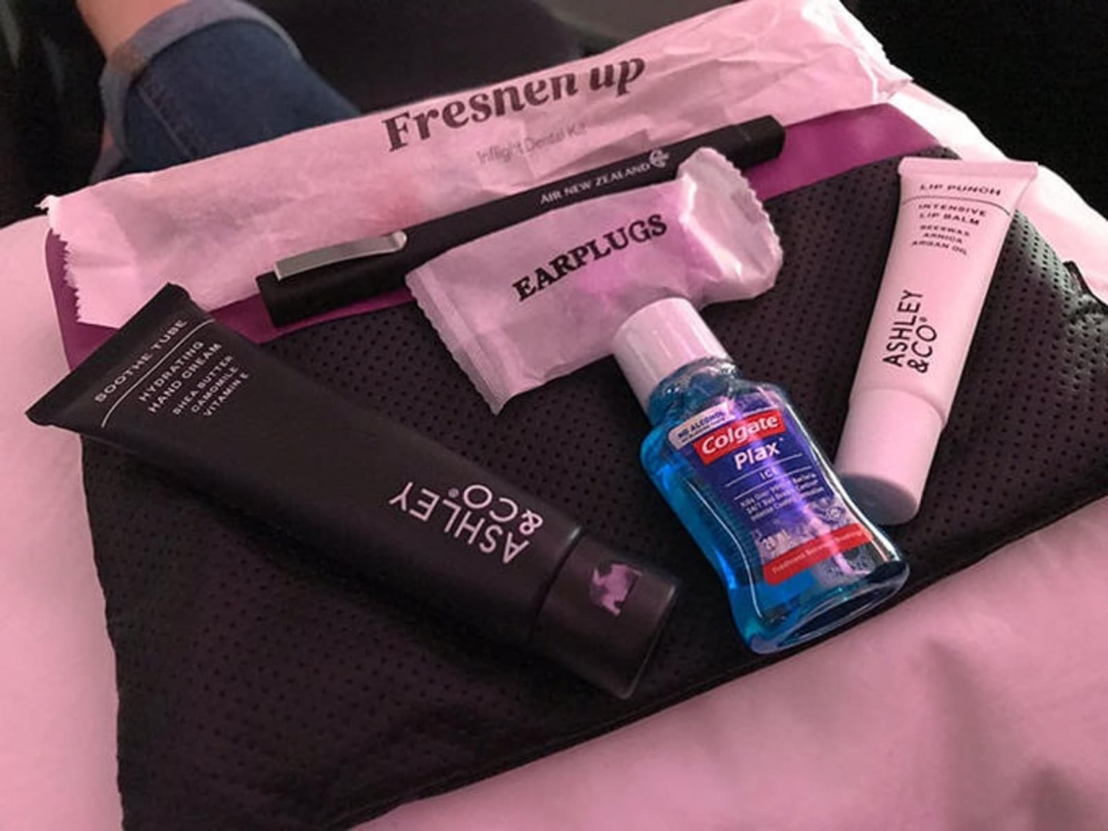 rs-air-new-zealand-business-premier-amenity-kit.jpeg