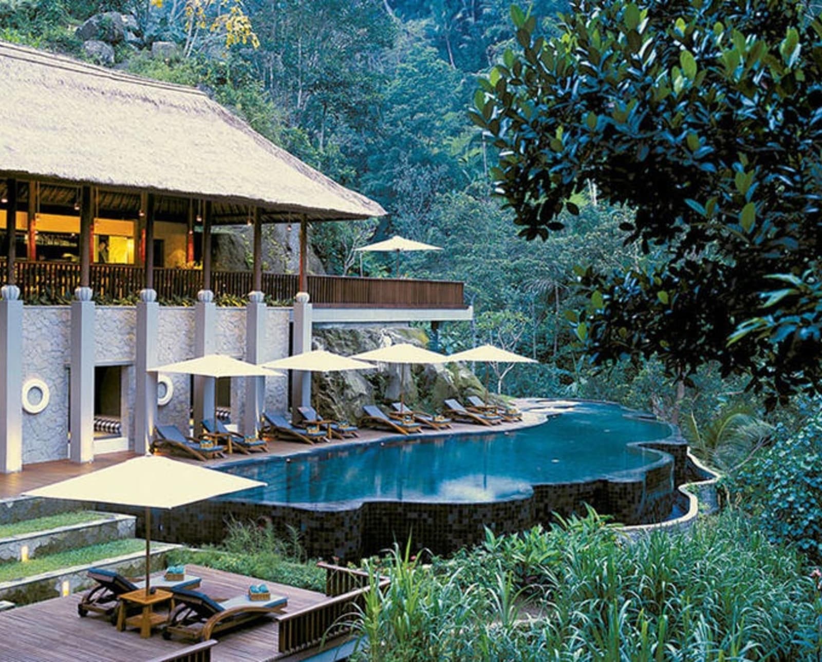 rs-bali-maya-ubud-river-cafe-_-spa-pool.jpg