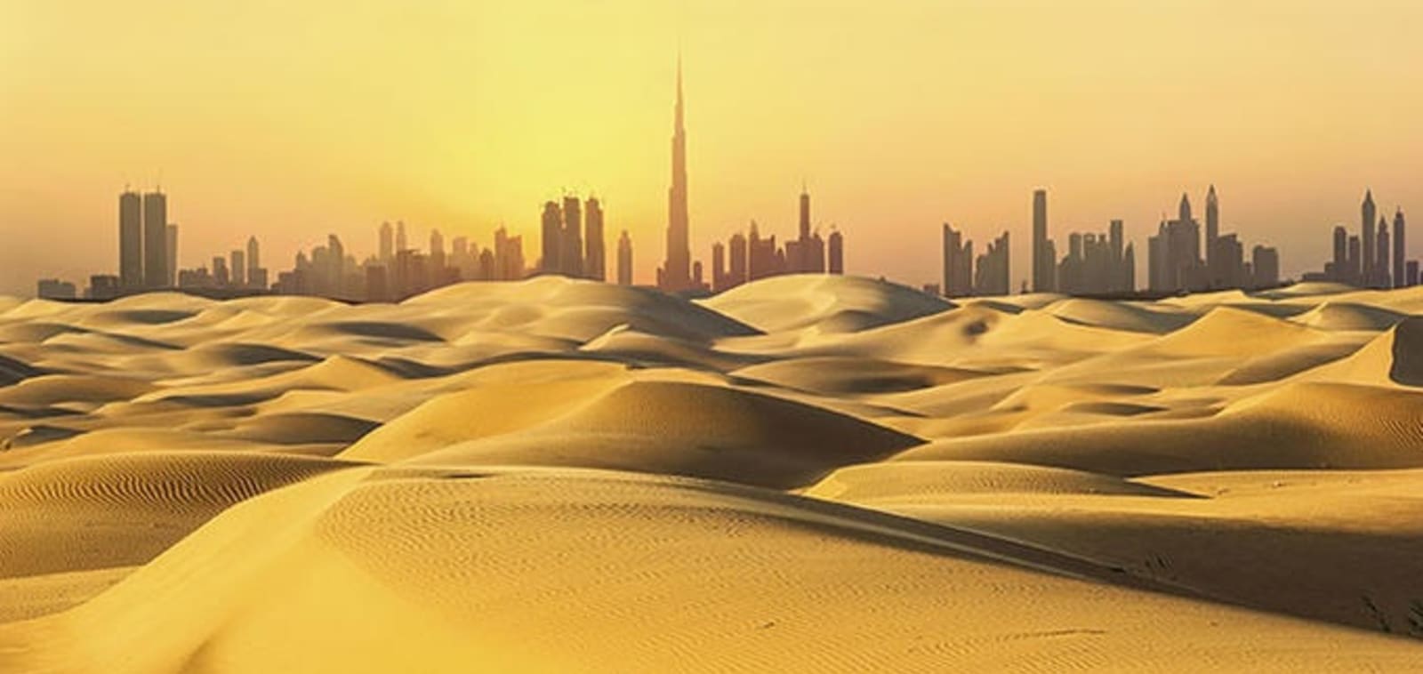 rs-dubai-desert-shutterstock707779210.jpg