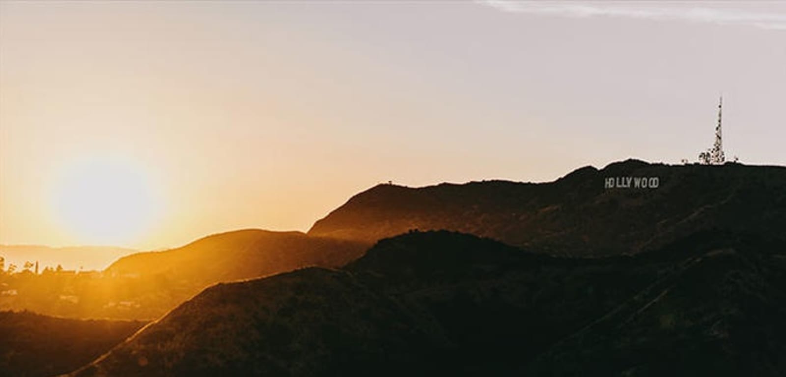 rs-hollywood-hills-california-shutterstock_663501916.jpg