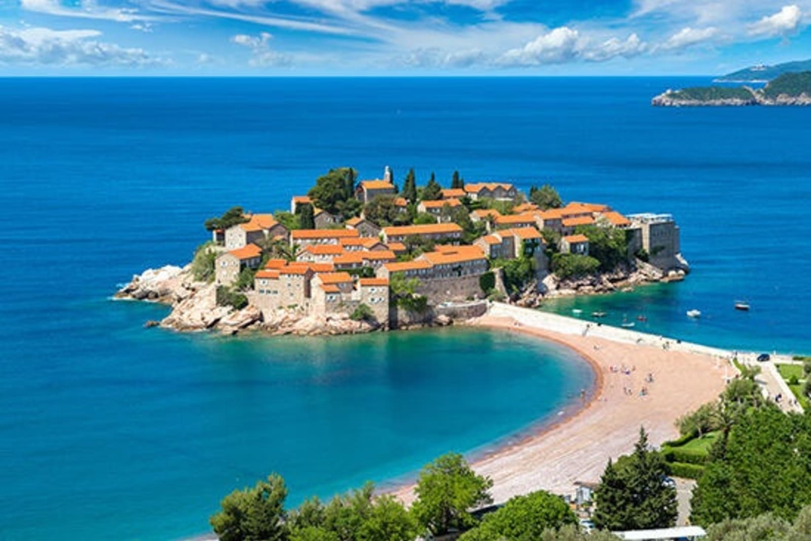rs-sveti-stefan-shutterstock.jpg