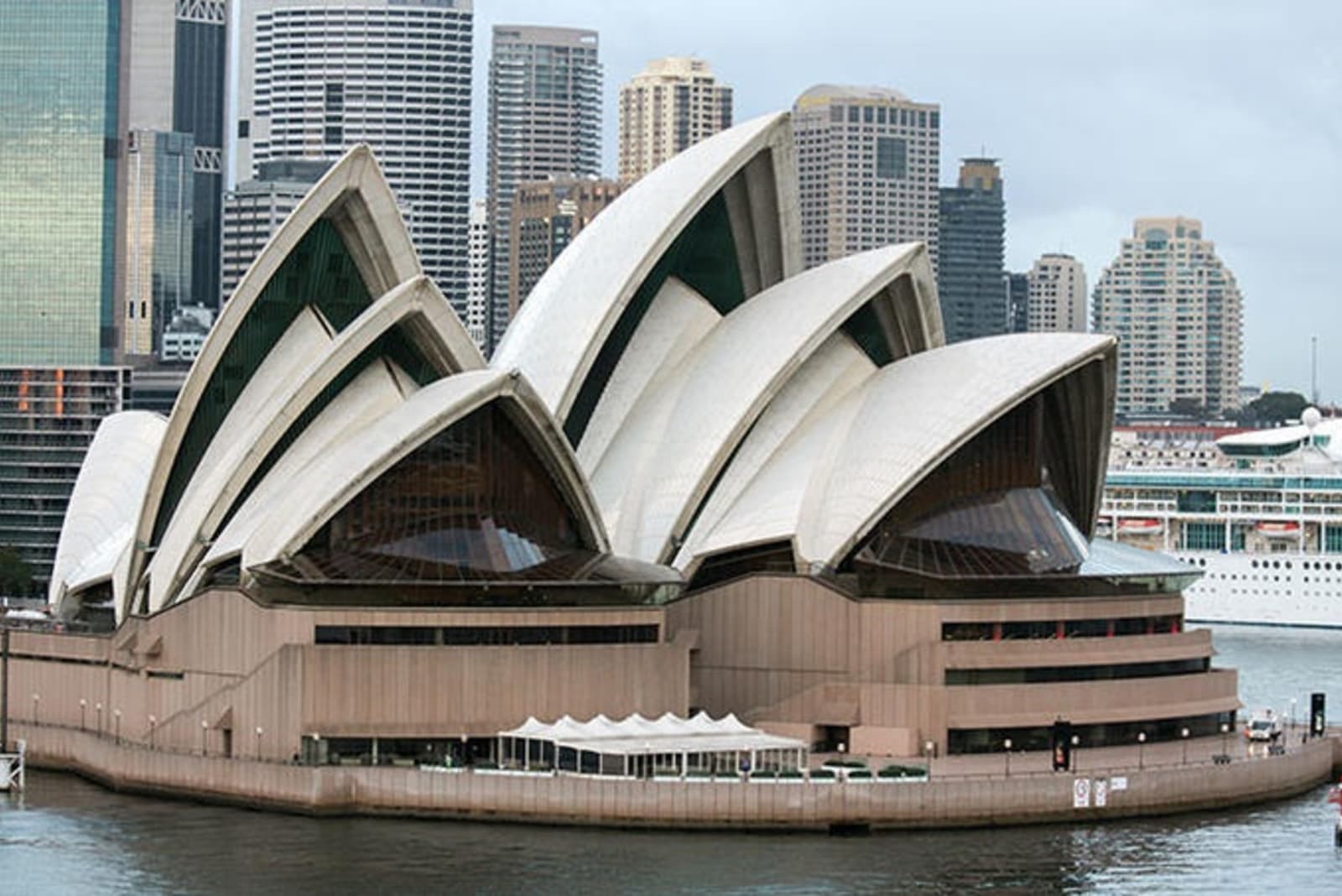 rs-sydney-opera-house-shutterstock_378244534.jpeg