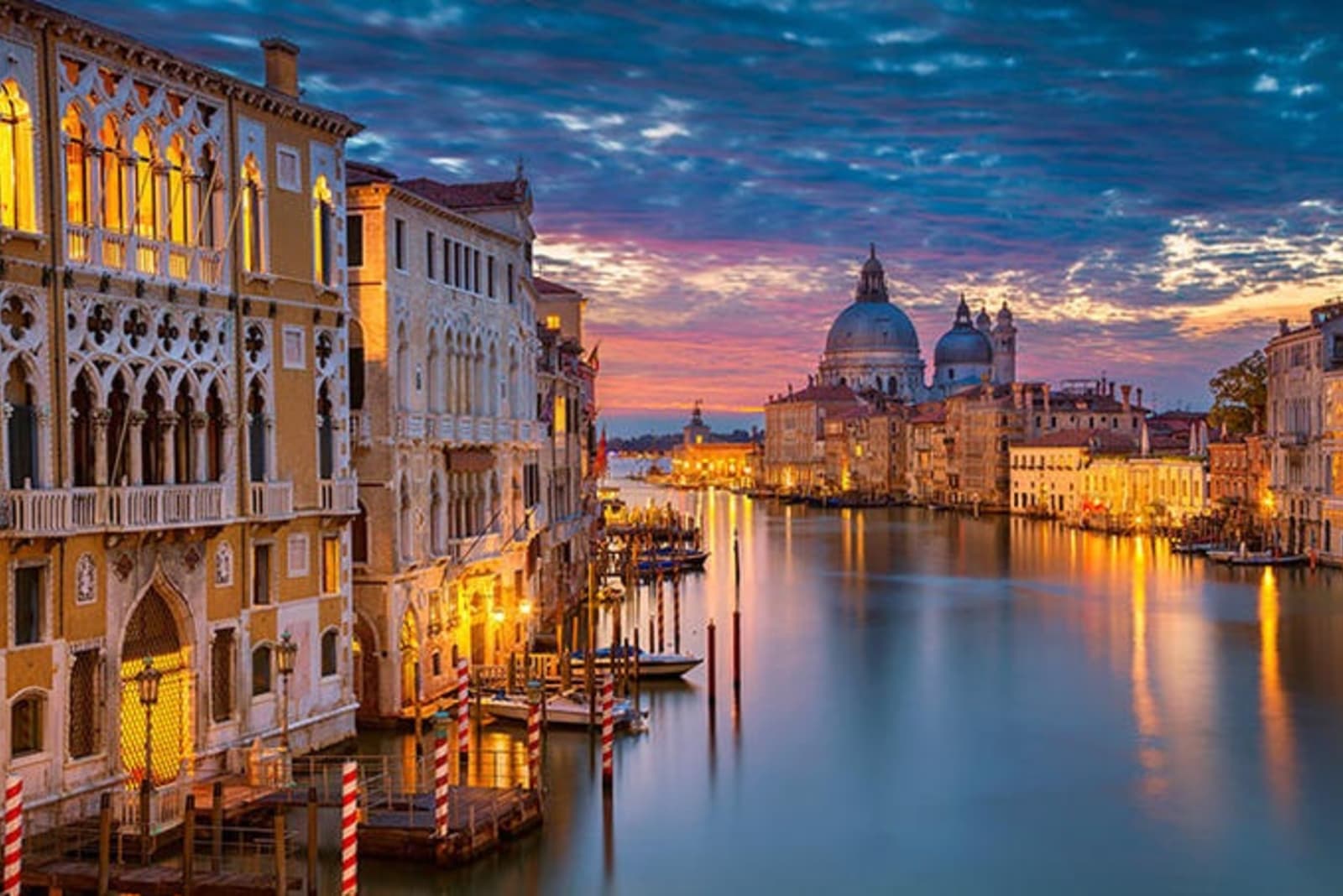 rs-venice-italy-shutterstock554328322.jpg
