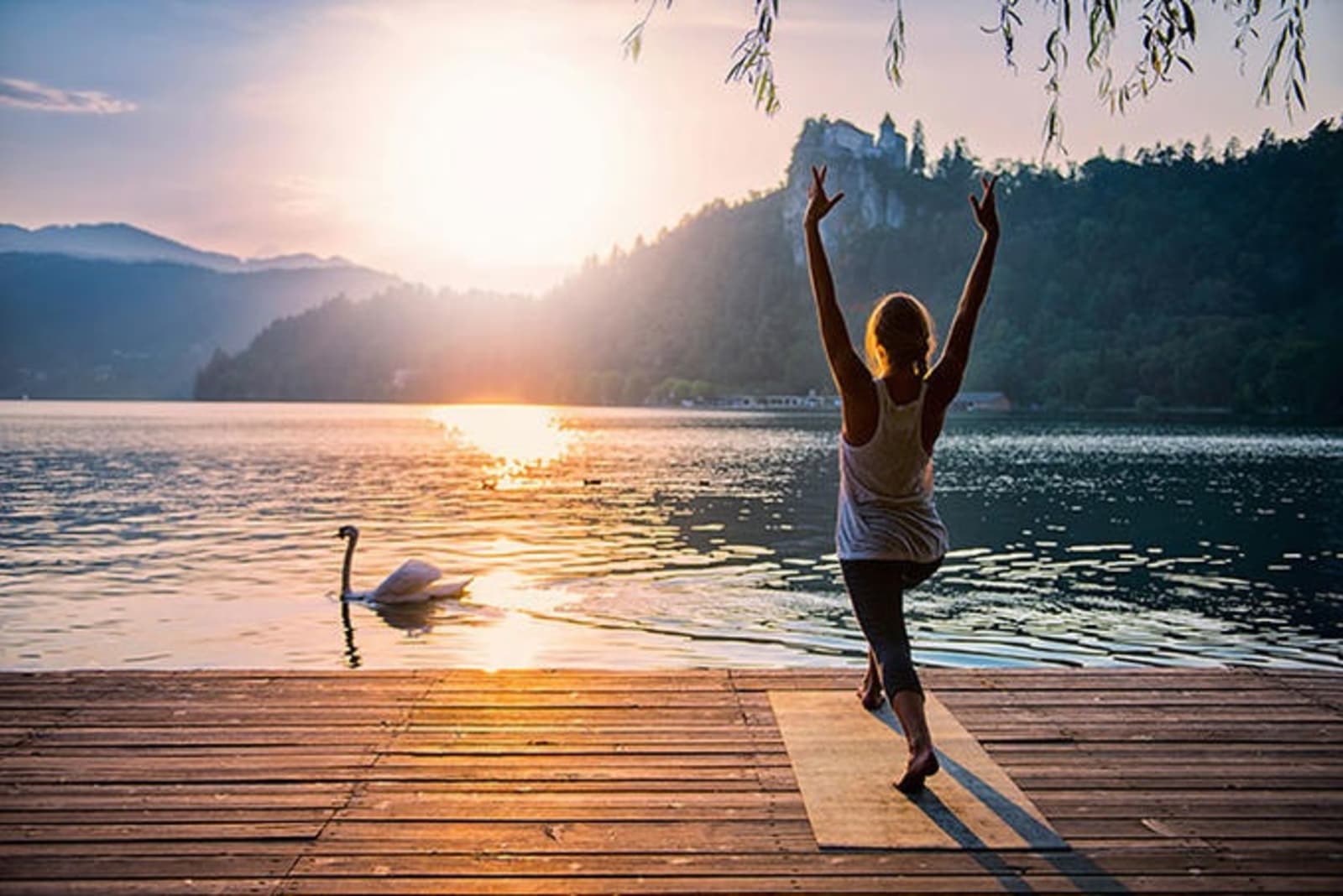 rs-yoga-retreat-lake-shutterstock467205278.jpg