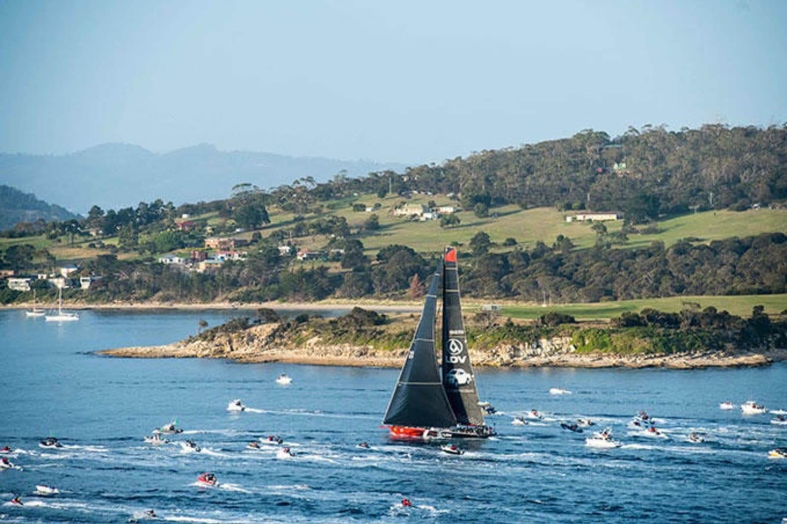 sydney-hobart-yacht-race.jpeg