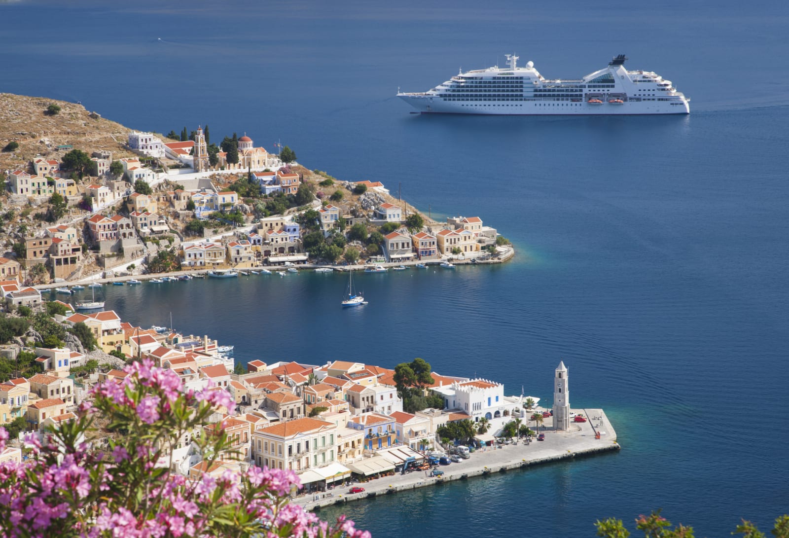 Cruise shop in Greece