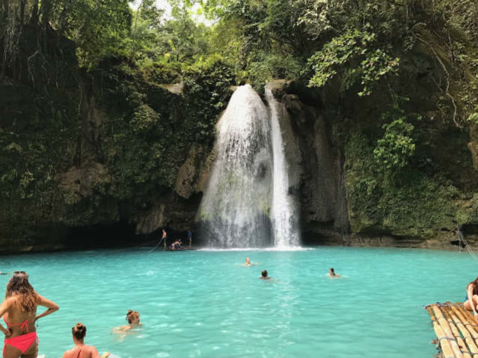 kawasan-falls-cebu.jpg