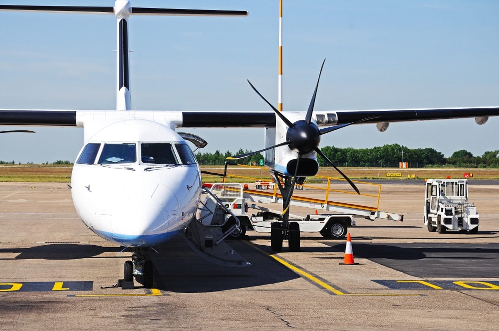 The Dash 8 
