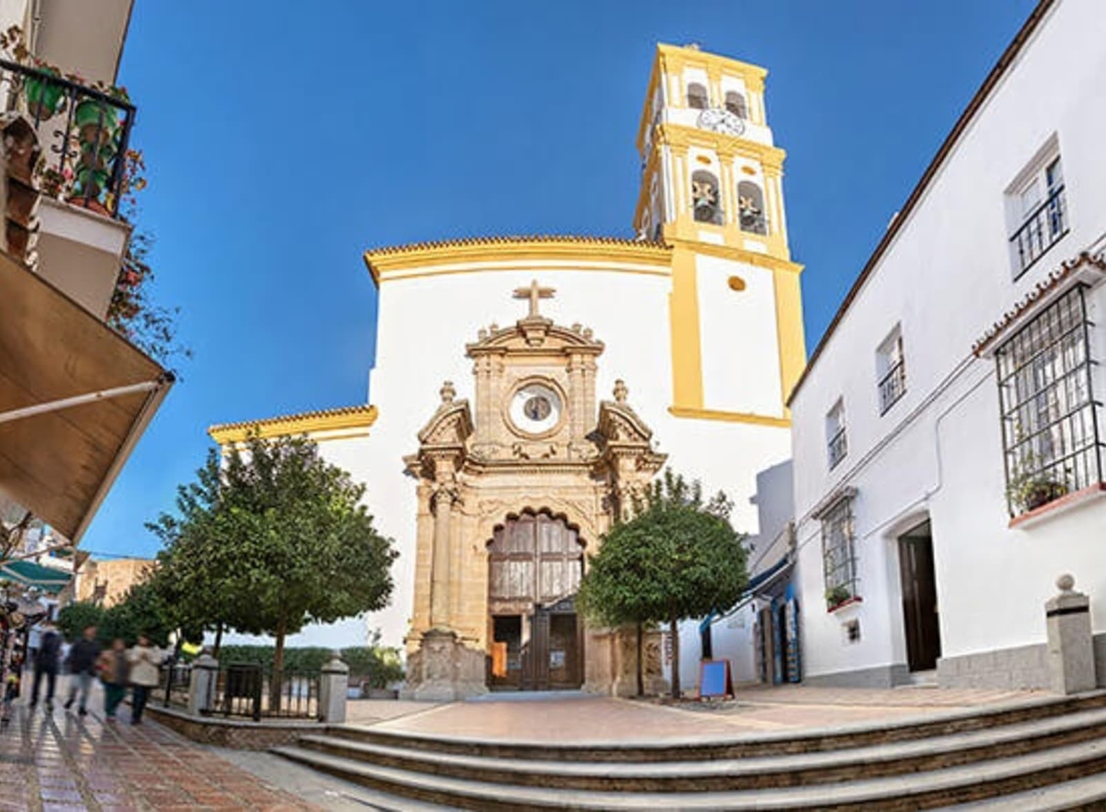RS-Church-of-Our-Lady-of-the-Incarnation-Marbella-shutterstock_571498945.jpg