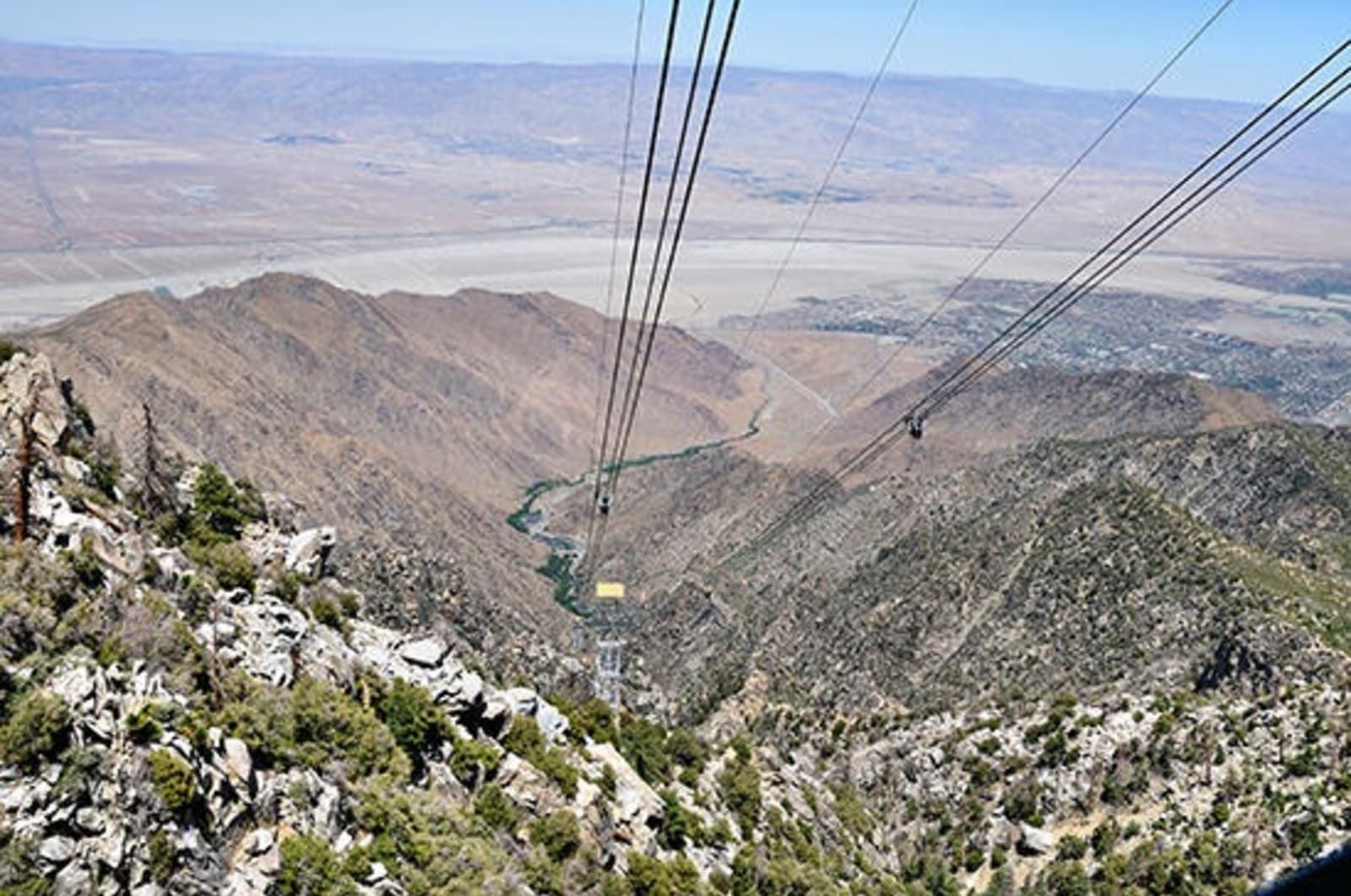 RS-Palm-Springs-from-Aerial-Tramway-shutterstock_56655958.jpg