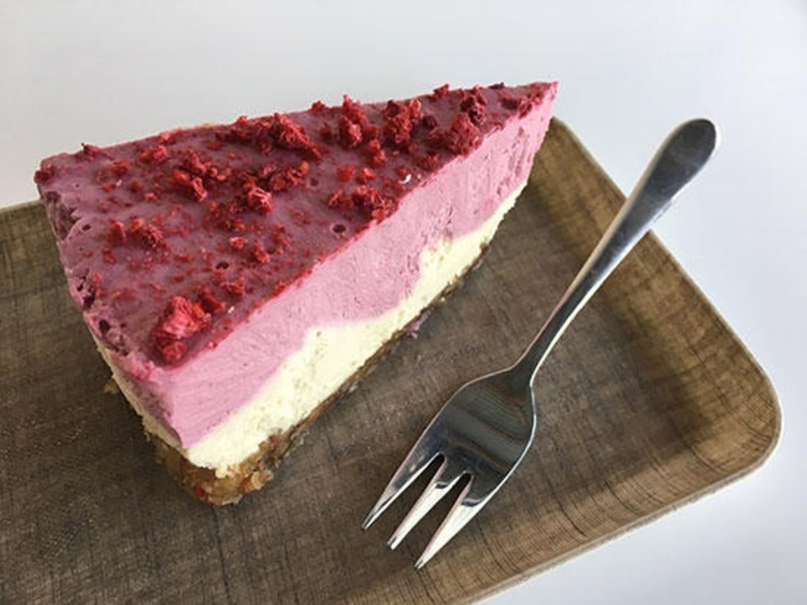 RS-Vegan-raspberry-cheesecake-shutterstock_434369101.jpeg