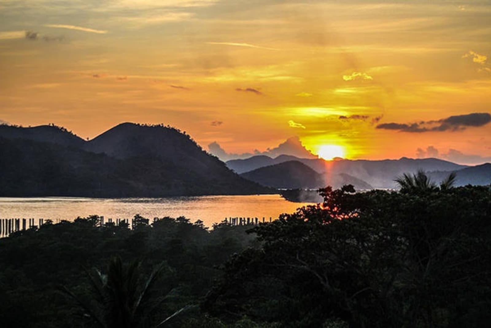 coron-sunset-philippines-richard-collett.jpeg