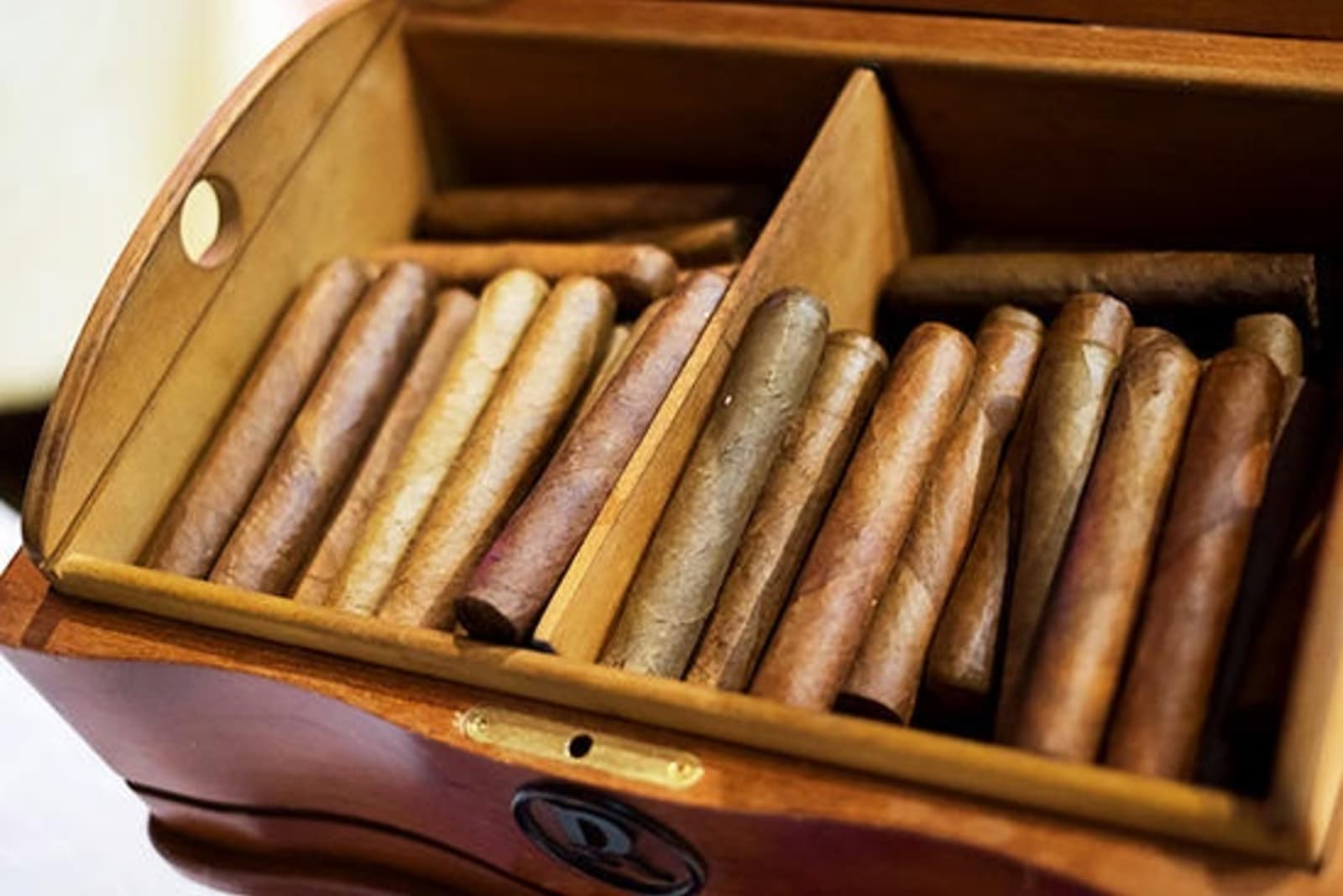 cuban-cigars-1.jpg