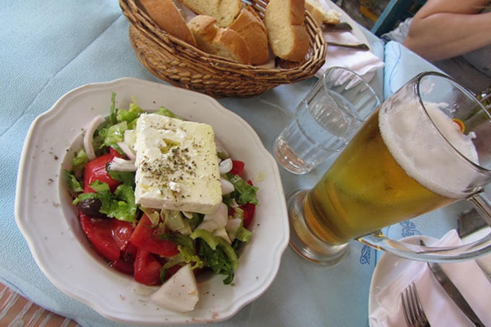 greek-salad_0.jpg