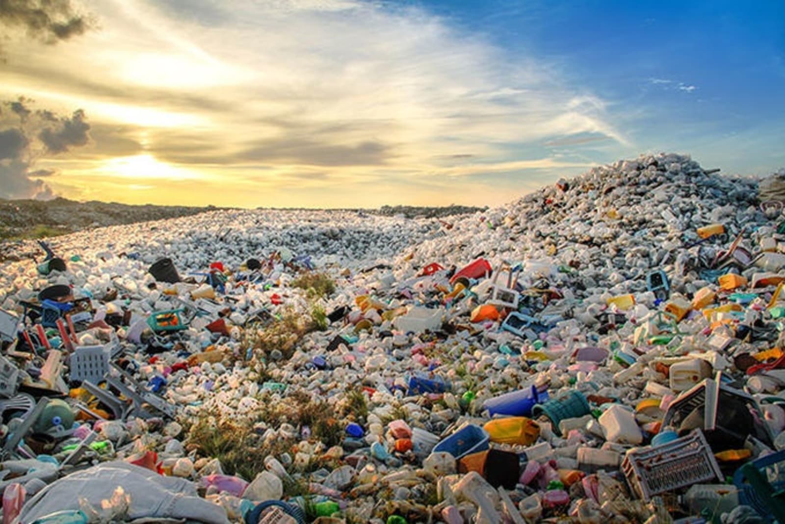 plastic-in-landfill.jpg
