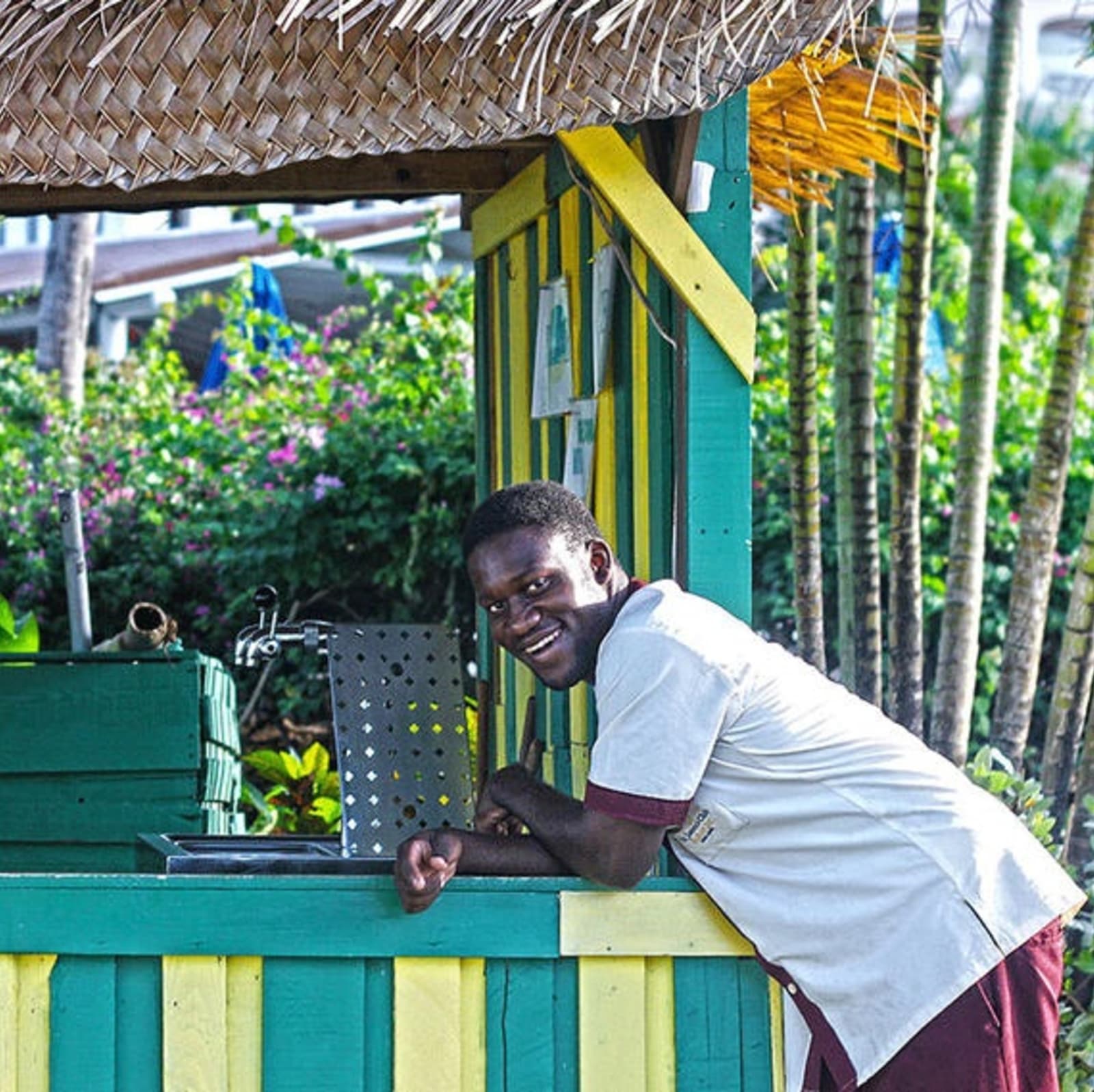 ps-st-lucia-local-peopleuse.jpg