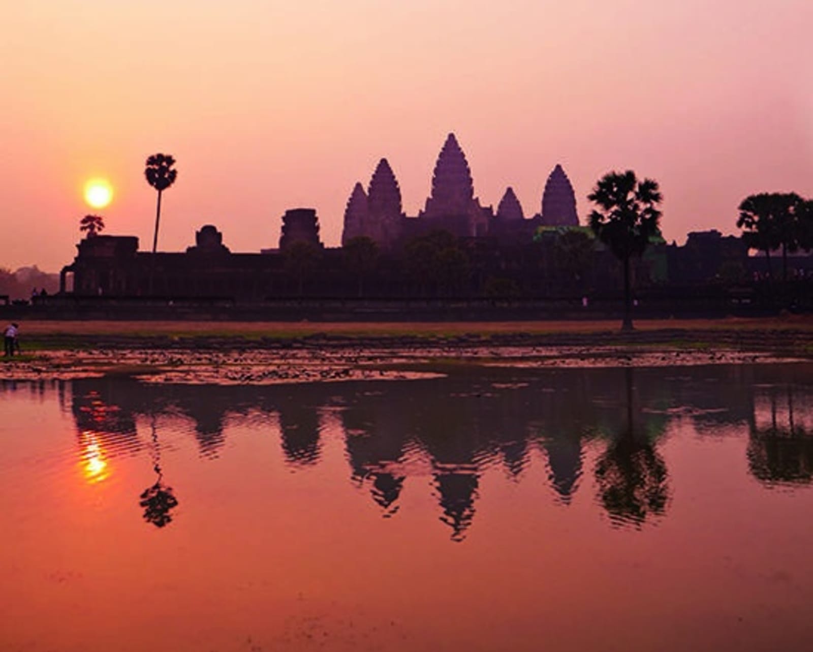 rs-1-angkor-mark-read-lonely-planet-images.jpg