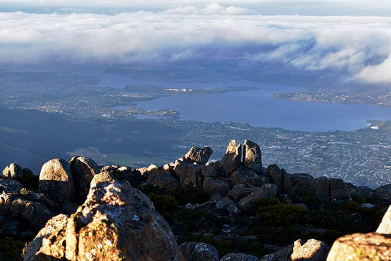 rs-hayley-lewis-alovelyplanet-views-from-mount-wellington-1.jpeg