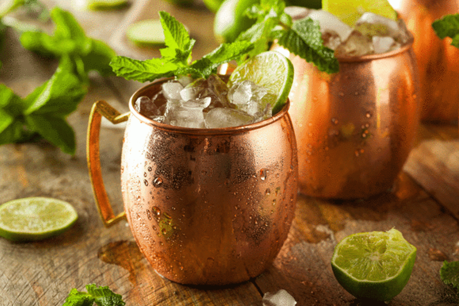 rs-moscow-mule-cocktail-shutterstock_277767530.gif