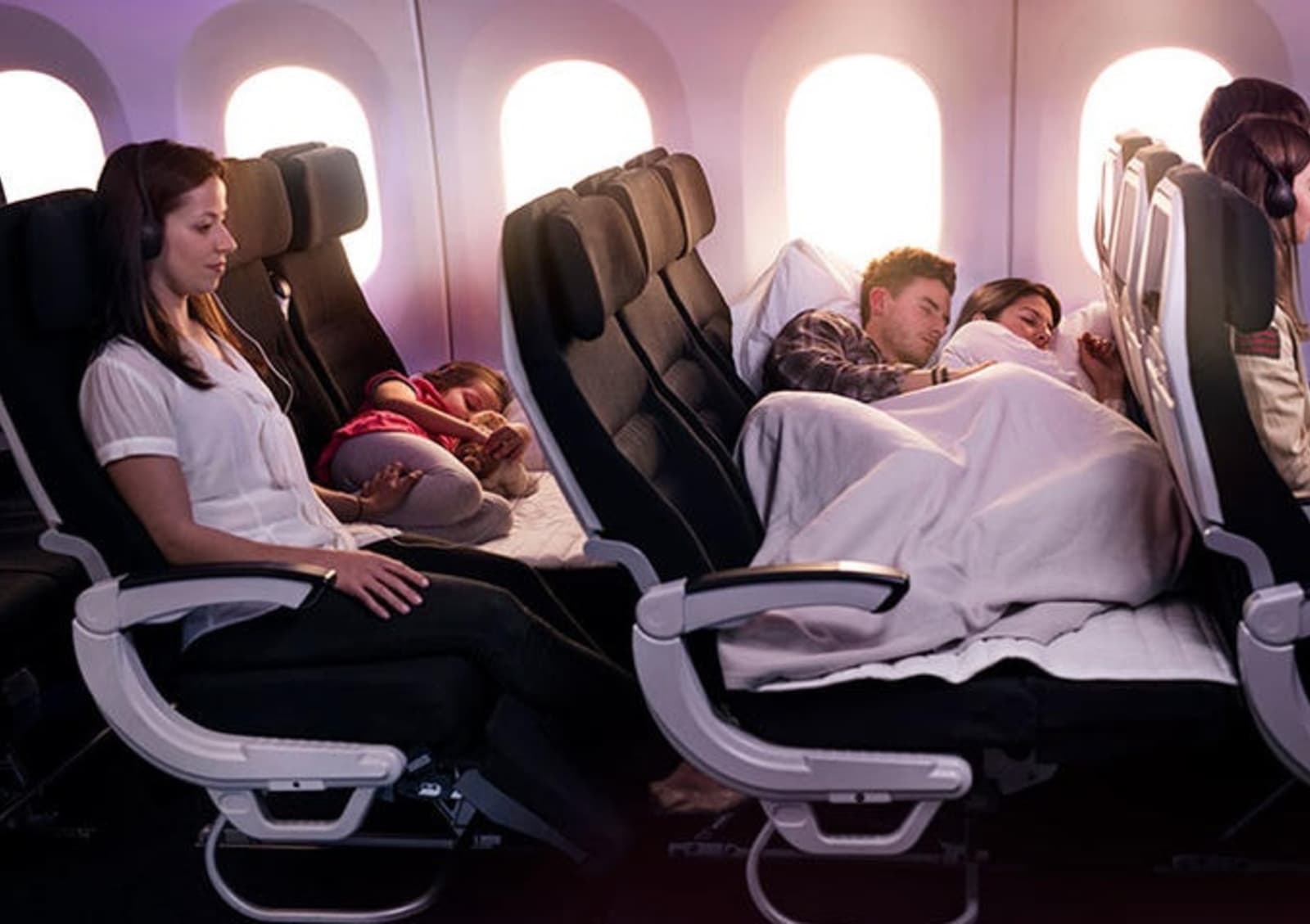 rs-two-economy-skycouches-family-two-and-couple-sleeping-0000604.jpg