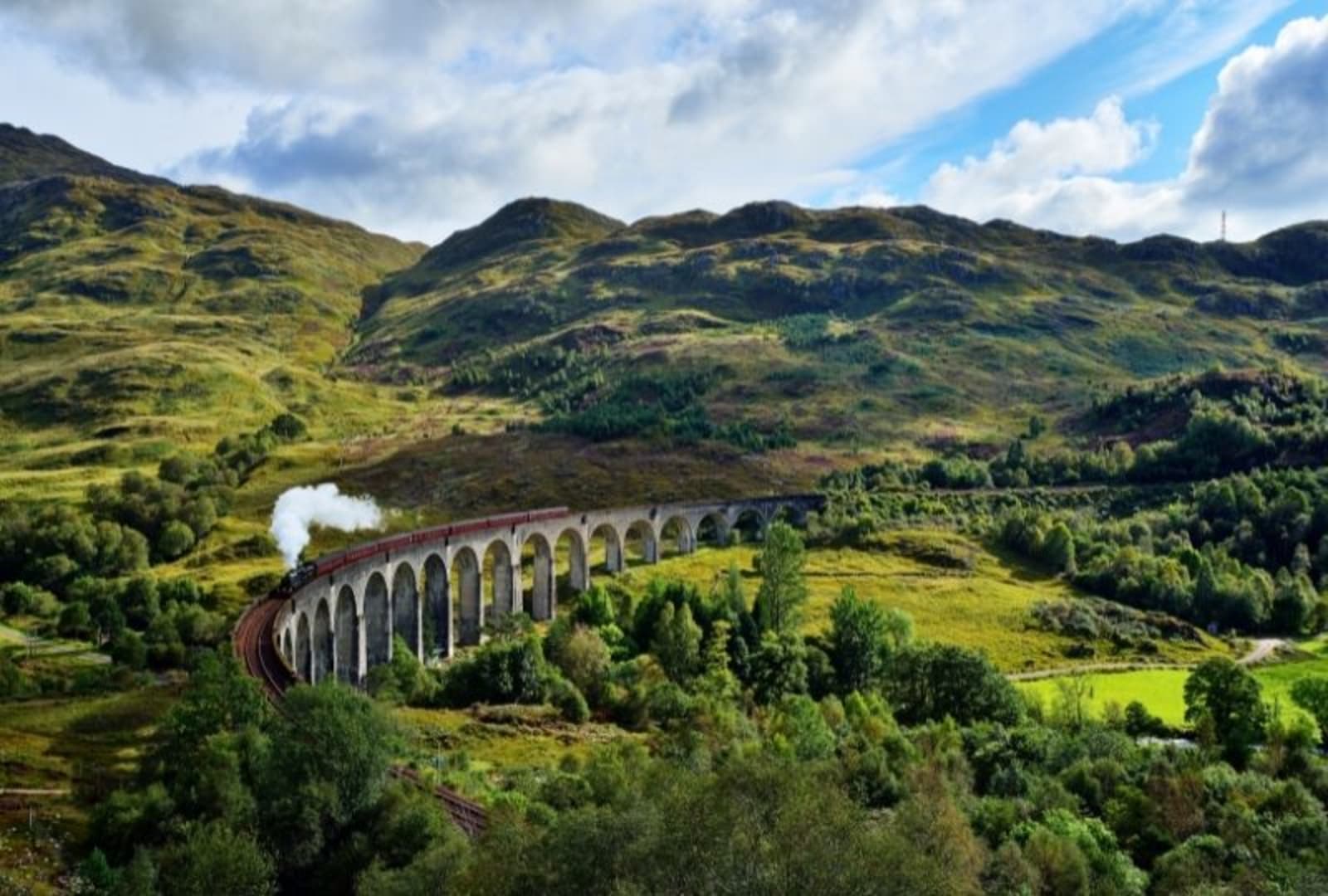 Glenfinnan Viaduct, Scotland 
